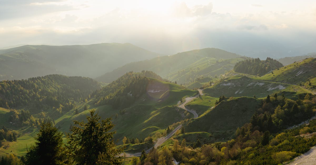 découvrez les meilleures destinations de voyage à travers le monde. explorez des paysages à couper le souffle, des cultures riches et des expériences inoubliables qui vous attendent. que vous soyez en quête de plages paradisiaques, de villes historiques ou d'aventures en pleine nature, trouvez l'inspiration pour votre prochain voyage.